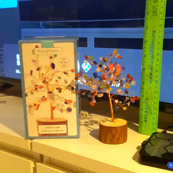 NIB ROSE & ROBIN CHAKRA TREE GENUINE GEMSTONES 💠💎🔶️ - Picture 1 of 5